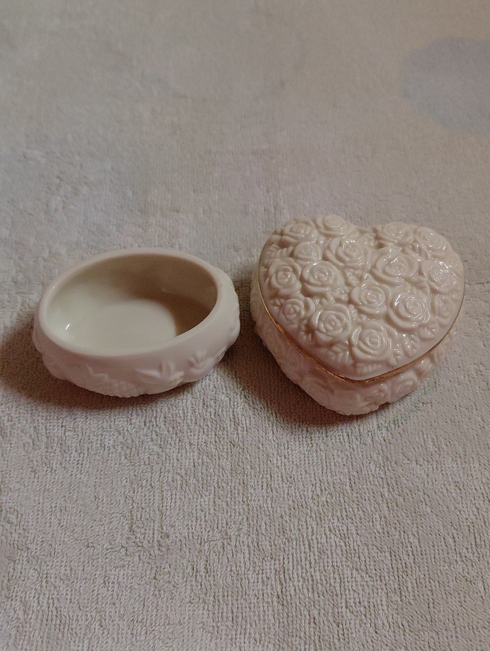 Lennox Vintage Trinket Boxes-Heart Shaped & Roses W/Lid, Open Fruit Themed